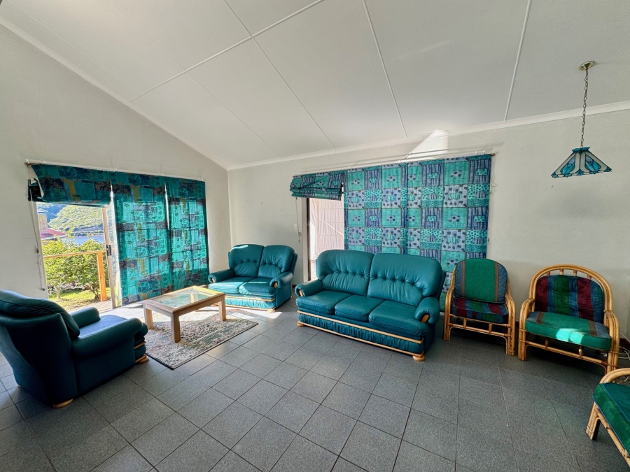 To Let 5 Bedroom Property for Rent in Stilbaai Wes Western Cape